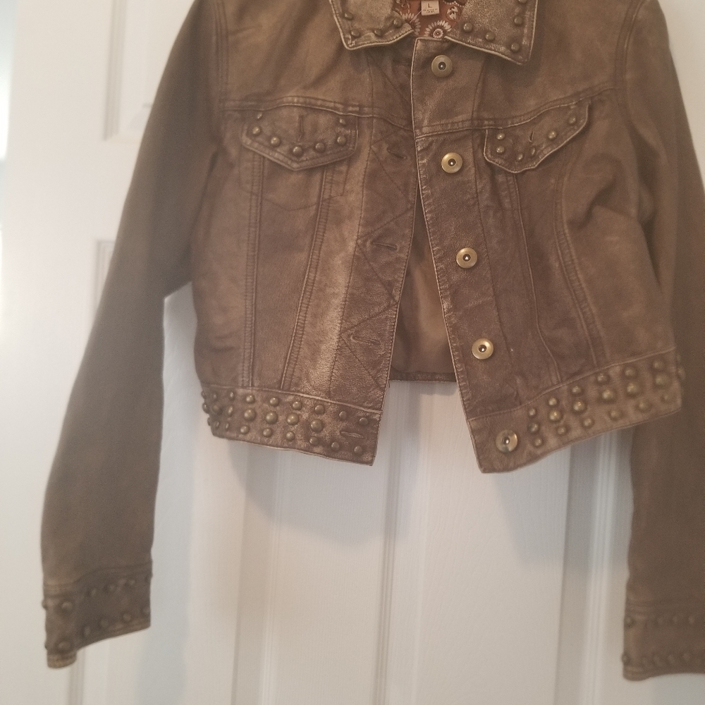 Jacket - Picture 3 of 3